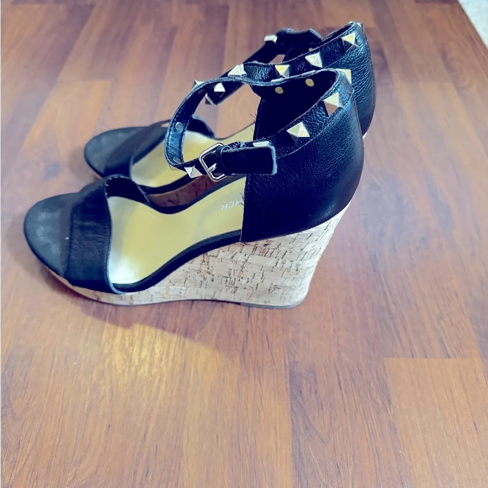 Marc Fisher Black Wedge Studded Leather Sandals Size 10